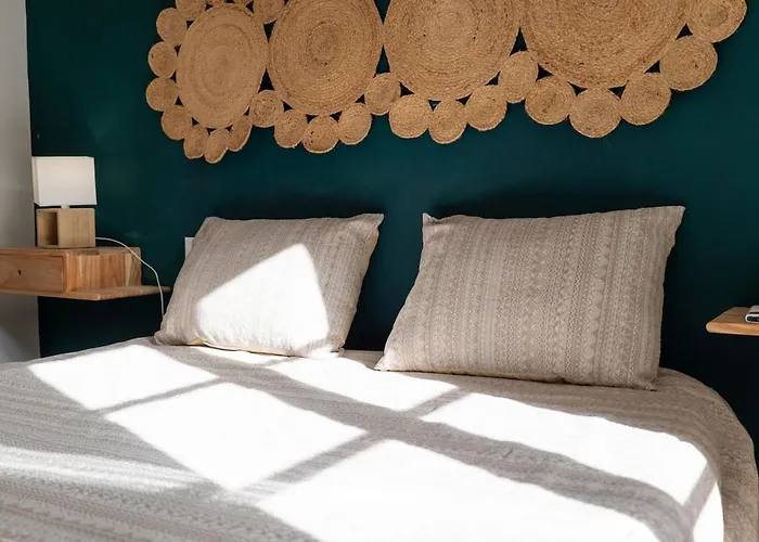 Ren Feb26 Clerigos Retreat Appartement *