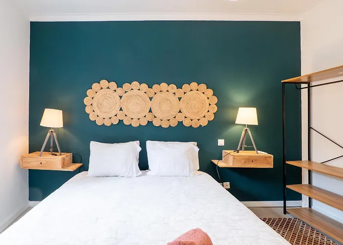 Ren Feb26 Clerigos Retreat Appartement Porto